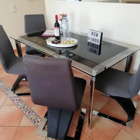 Hébergement de vacances Beautiful Rafaella, Walk Distance To Beaches