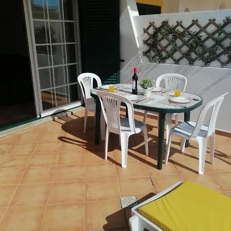 Beautiful Rafaella, Walk Distance To Beaches *