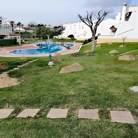 Beautiful Rafaella, Walk Distance To Beaches Vakantiehuis Albufeira