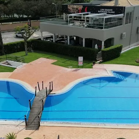 Vakantiehuis Beautiful Rafaella, Walk Distance To Beaches *