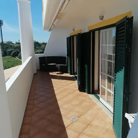 度假居 Beautiful Rafaella, Walk Distance To Beaches 阿尔布费拉