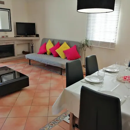 Beautiful Rafaella, Walk Distance To Beaches 알부페이라