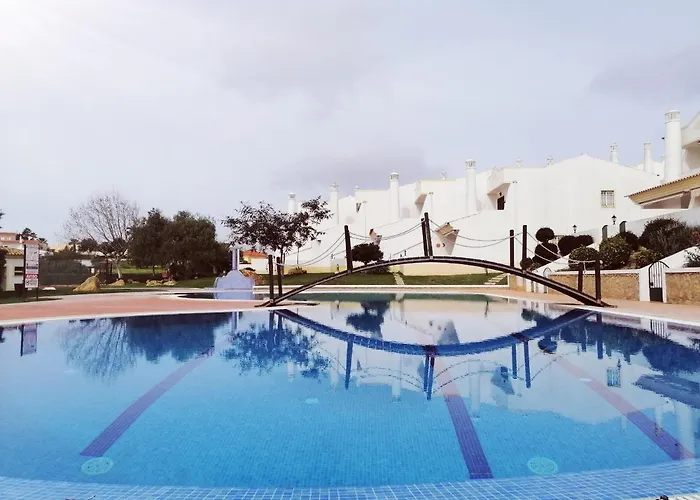 別荘 Beautiful Rafaella, Walk Distance To Beaches