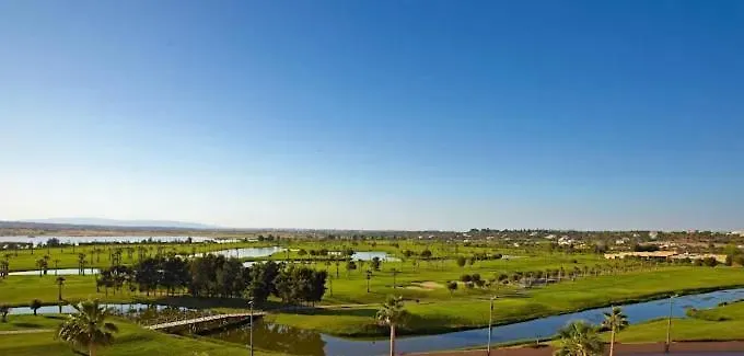 Beautiful Rafaella, Walk Distance To Beaches