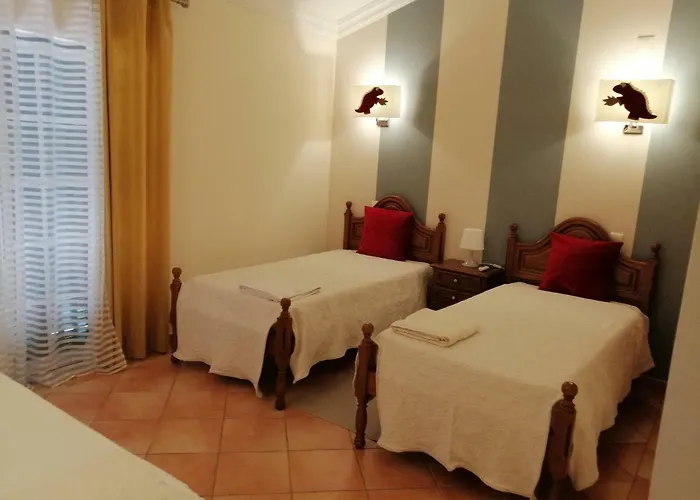 別荘 Beautiful Rafaella, Walk Distance To Beaches *