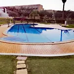 Beautiful Rafaella, Walk Distance To Beaches אלבופיירה