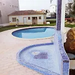 Beautiful Rafaella, Walk Distance To Beaches * אלבופיירה