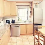 Beautiful Rafaella, Walk Distance To Beaches